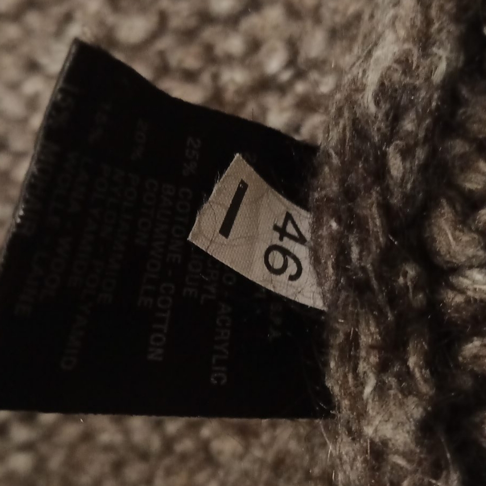 Italian sweater - Picture 15 of 15